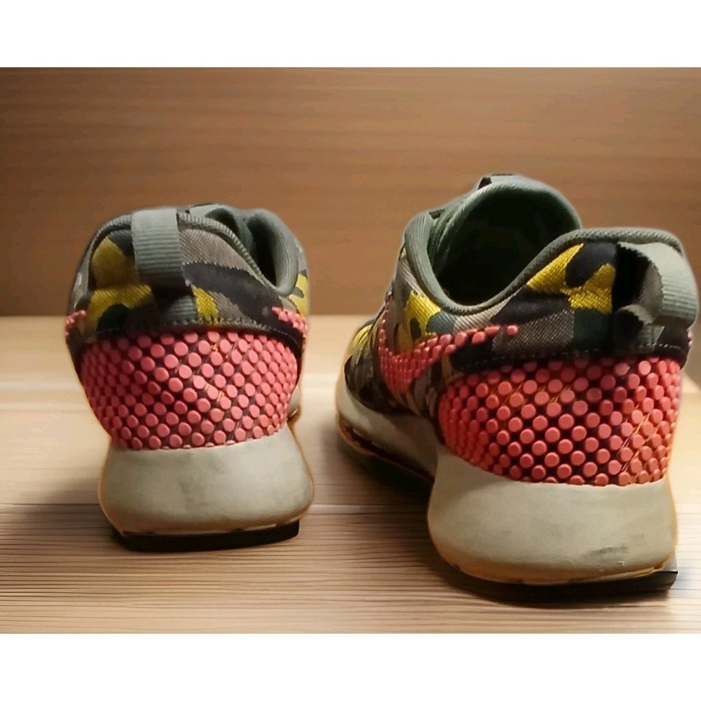 Nike Roshe One Sneakers‎ Print Camo Atomic Pink Shoes Athletic - Picture 6 of 10